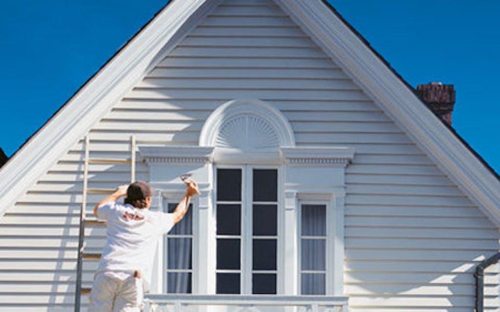 Janice Kameraad consensus Wat kost een huis schilderen? Lees hier de gemiddelde prijzen.